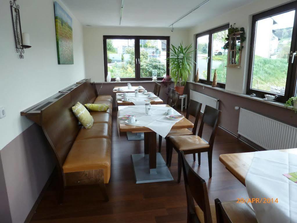 Hotel Garni Zum Adenauer Forst Wimbach Exterior foto